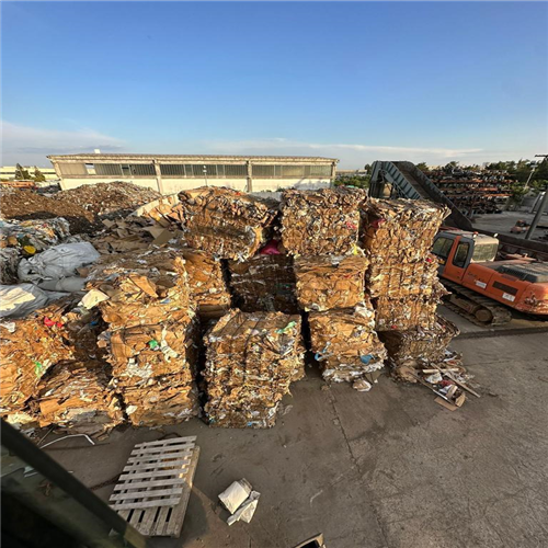 Huge Tons of OCC Scrap Available for Sale from Italy to International Markets 