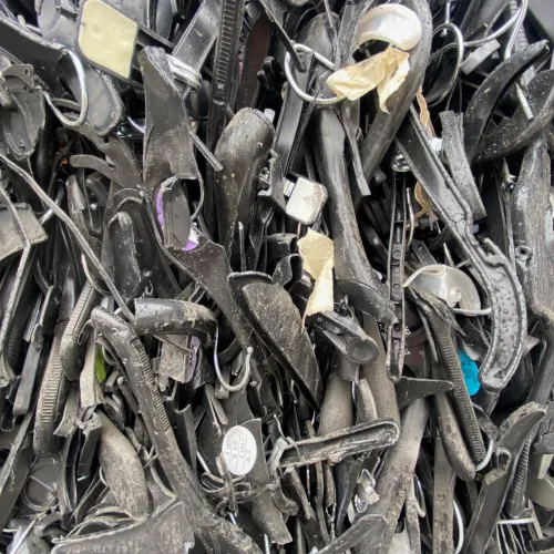 Polypropylene | PS, PP Hangers with Metal Hooks