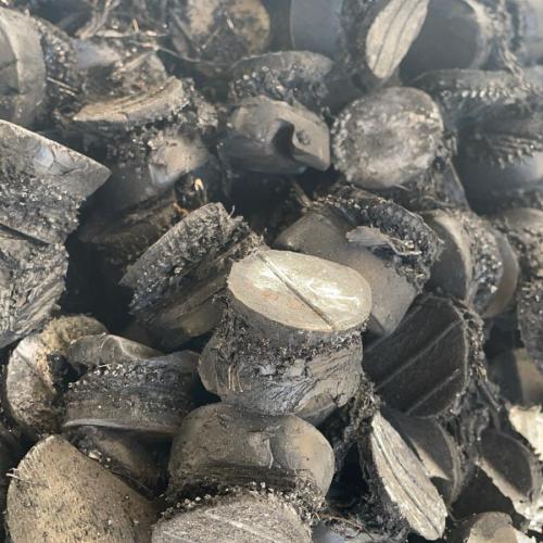 Rubble | Supplying 50 MT of Clean Rubber Plugs Scrap from Sweden to Global Buyers