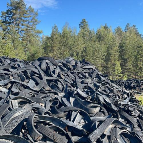 Tyres | Supplying 100 MT of Clean Truck Tire Treads Scrap from Göteborg Port, Sweden