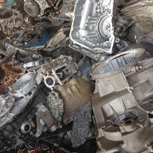 Aluminium | Aluminum blocks from dismantled car engines
