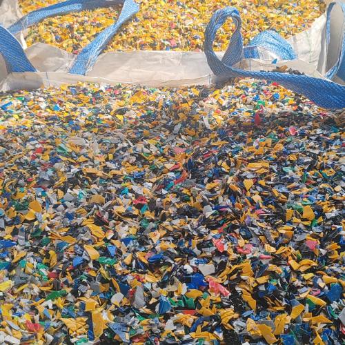 HDPE | HDPE Oil Gallon Regrinds