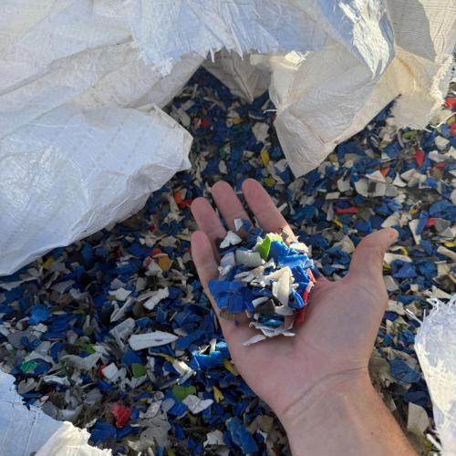 HDPE | Ready for Immediate Dispatch – 120 MT Clean and Washed HDPE Regrinds from Barcelona Port