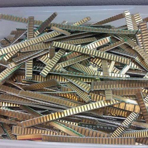 Electronic Scrap | Trimmed Gold Ram Finger Scrap