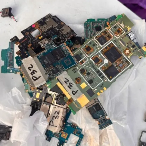 Electronic Scrap | 