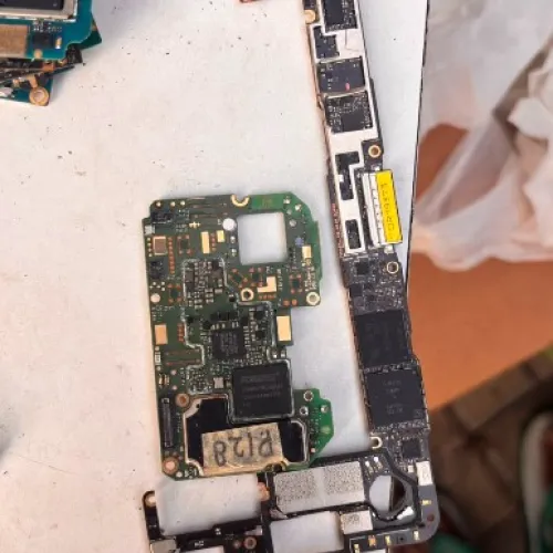 Electronic Scrap | 